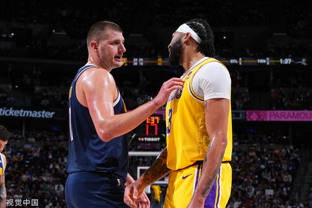 道坚固的屏 道坚固的屏